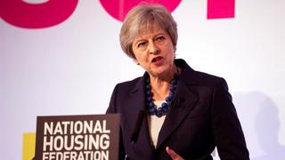 Reino Unido: May analiza convocar elecciones anticipadas, según "The Times"