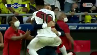 Emocionante: Cueva y Gareca se abrazaron tras gol de Flores [VIDEO]
