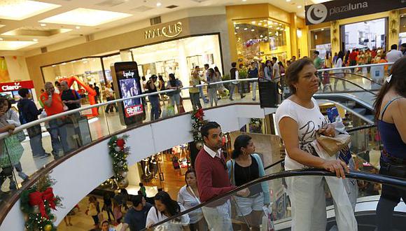 Los centros comerciales invierten entre el 1% y el 1,5% de sus ventas en seguridad. (Foto: Archivo El Comercio)