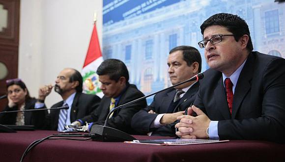 En el congreso peruano se analizó la situación de Ecuador y Venezuela. (David Vexelman)