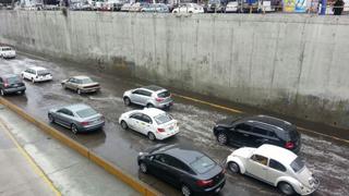 Surquillo y Miraflores inundados por rotura de tubería