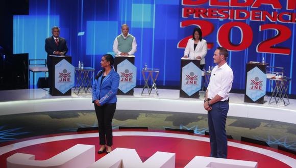 Los candidatos presentaron propuestas para atraer el voto de un electorado indeciso (Mario Zapata/GEC).