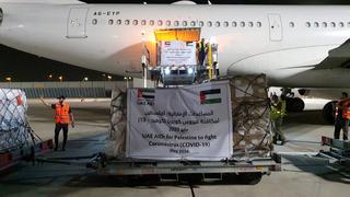 Primer vuelo entre Emiratos e Israel con ayuda para los palestinos afectados por el COVID-19