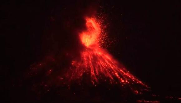 El Anak Krakatoa se encuentra activo desde junio y hasta la fecha no ha registrado daño alguno. (Foto: YouTube)