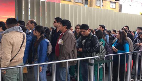 Metro de Lima: Más de mil pasajeros quedaron varados en tren eléctrico. (César Takeuchi)