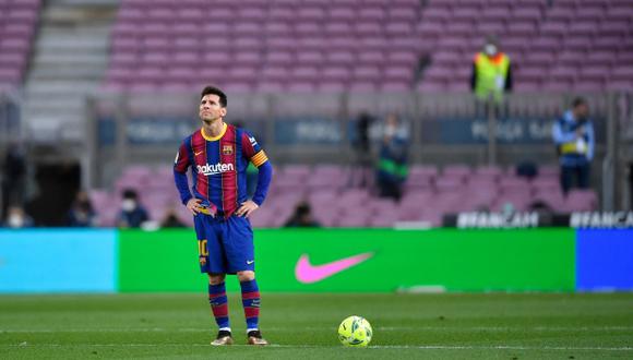 Lionel Messi viajó a Argentina conociendo la oferta de Barcelona. (Foto: AFP)