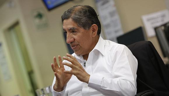 Avelino Guillén estuvo en la redacción de Perú21 y habló de las propuestas de Pedro Pablo Kuczynski. (Anthony Niño de Guzmán)