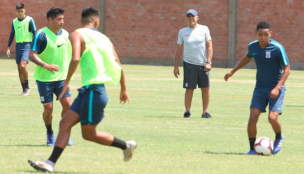 Miguel Ángel Russo estuvo presente en las prácticas de Alianza Lima este sábado. (Fotos: Club Alianza Lima)