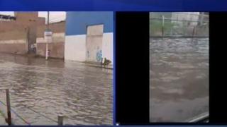 SJL: Se produjo gran aniego de agua potable en la Av. Próceres de la Independencia | VIDEO