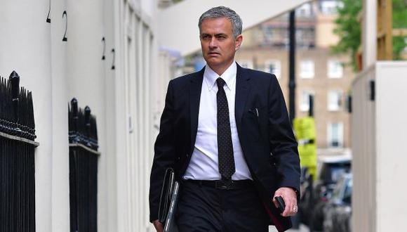José Mourinho arregló con el Manchester United y sería presentado este viernes. (AFP)
