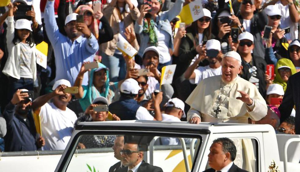 Papa Francisco termina visita a Emiratos Árabes Unidos con multitudinaria misa. (Foto: AFP)