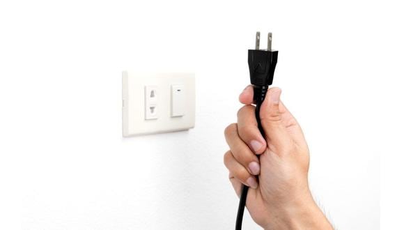 Entre los riesgos laborales más frecuentes están los relacionados con la corriente eléctrica. (Foto: Difusión)