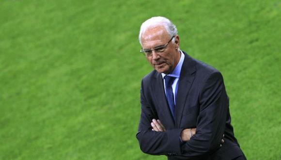 Franz Beckenbauer recibió una suspensión de la FIFA en 2014. (Reuters)
