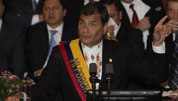 Allanan camino para que Rafael Correa se perpetúe en el poder. (EFE)