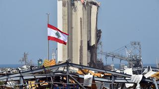 Rescatistas chilenos descartan signos de vida en edificio derruido en Beirut 