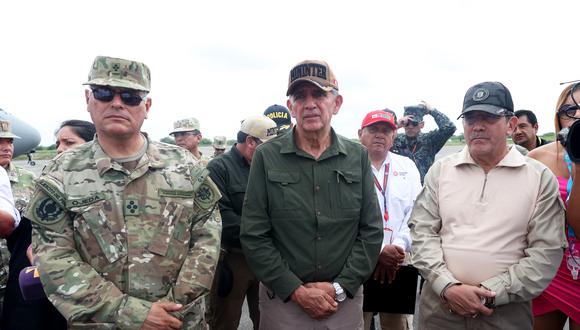Ministros de Defensa e Interior visitaron Tumbes, en la frontera con Ecuador (Foto: Ministerio de Defensa).