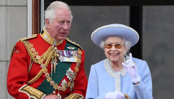 La familia más cercana acompañó a la reina en sus últimos momentos (Foto: AFP)