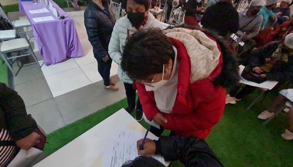 Alianza Democrática comenzó este domingo con su recolección de firmas. Foto: difusión
