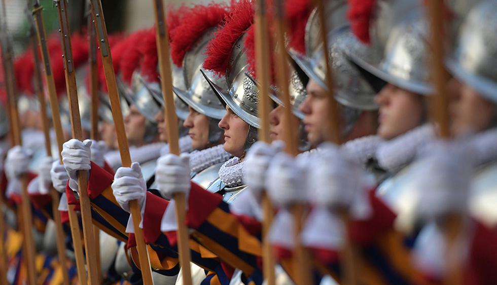Guardia Suiza: Conoce al ejército permanente más antiguo y pequeño del mundo que sumó 40 nuevos miembros (AFP)
