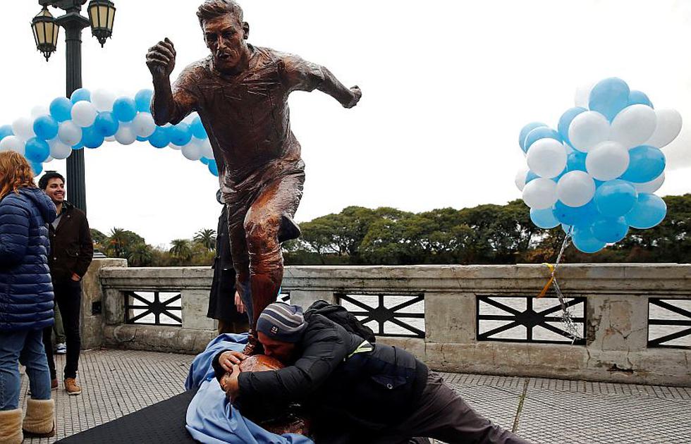 Lionel Messi: Inauguraron estatua en homenaje al futbolista en Buenos Aires. (Reuters)