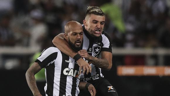 Botafogo y Gremio se miden en el estadio Olímpico Nilton Santos de Río de Janeiro. (EFE)