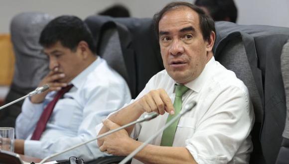 Yonhy Lescano: “En octubre se decide ley antitránsfugas”. (USI)