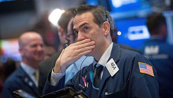 Los sectores que presentaban mayores pérdidas en Wall Street eran industrial, financiero, inmobiliario y salud. (Foto: AFP)