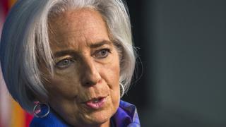 FMI señala alerta por crisis política en Ucrania