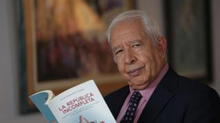 Juan Paredes Castro, periodista y escritor: “Dina podría hacer una propuesta de reformas políticas con el Congreso”
