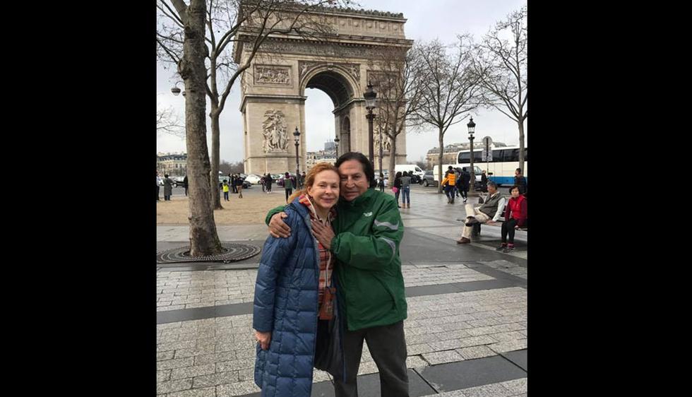 Alejandro Toledo pasea por París. (Eliane Karp)