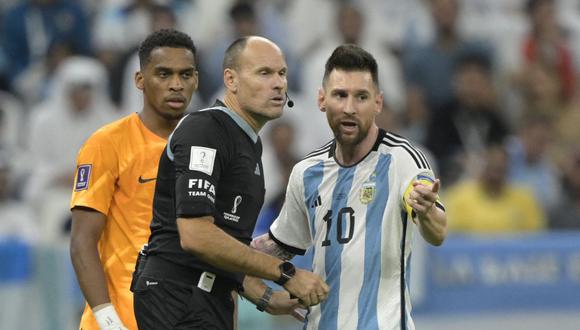 Lionel Messi dio pase gol y anotó en el Argentina vs. Países Bajos. (Foto: AFP)