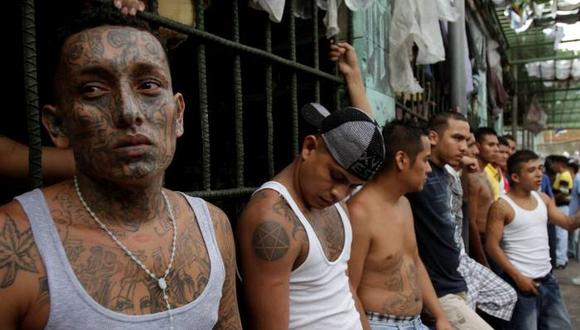 El grupo de 27 pandilleros fue sentenciado por los crímenes en el departamento de Morazán. | Foto: AFP / Referencial