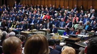 Reino Unido: congresista conservador será investigado por ver pornografía en plena sesión del Parlamento