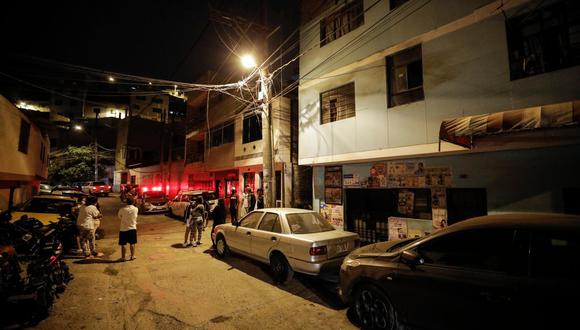 Un adolescente fue asesinado por un sujeto a balazos a pocos metros de su casa, en el Agustino. Foto: Joel Alonzo/GEC