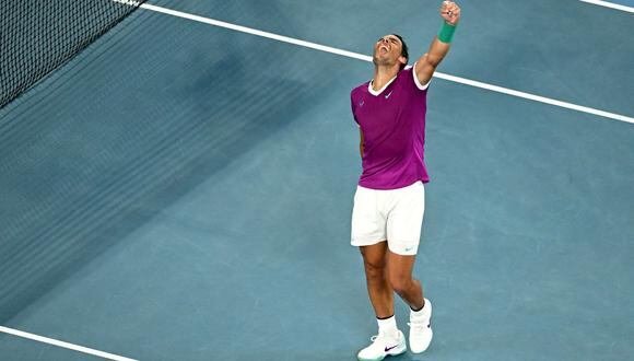 Rafael Nadal ganó el Australian Open y acumula 21 títulos de Grand Slam. Foto: REUTERS/Morgan Sette