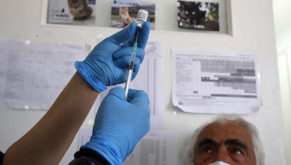 China anunció en la primavera de 2020 que deseaba que las vacunas contra el COVID-19 acabaran siendo un “bien público mundial”. (Foto: AP)