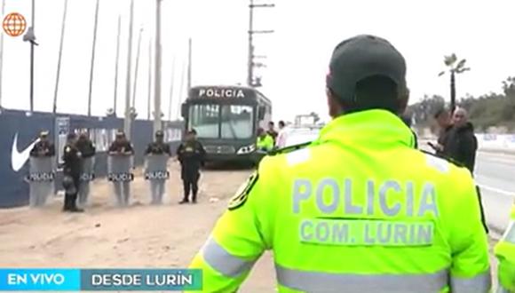 Resguardo policial en entrenamiento de Alianza Lima. (Foto: captura)