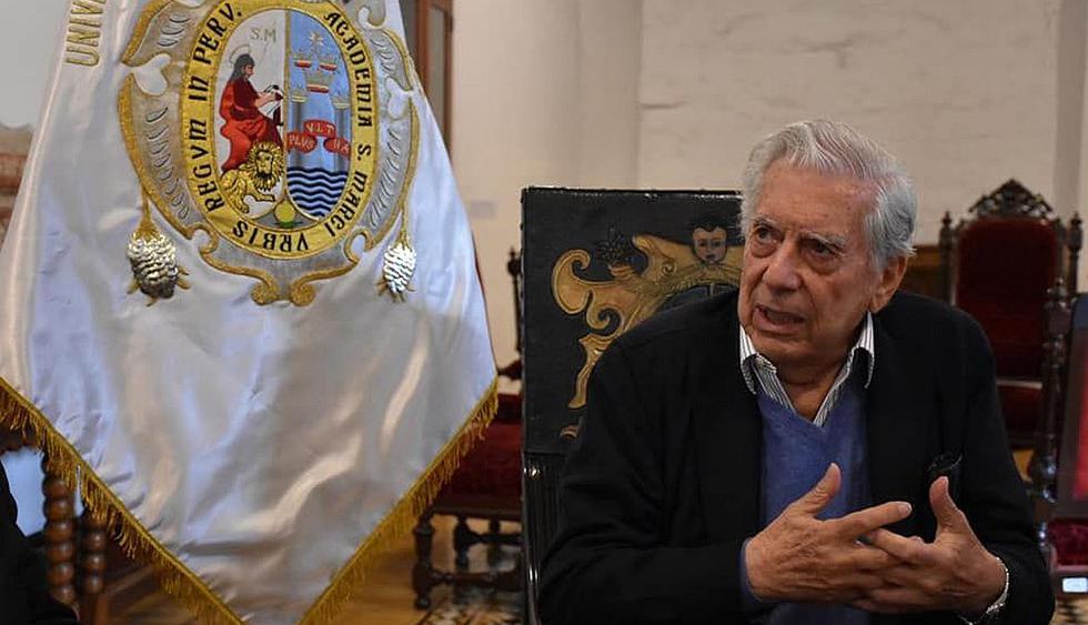 Mario Vargas Llosa ya se encuentra en Lima para la FIL 2019. (Foto: Facebook Universidad Nacional Mayor de San Marcos)