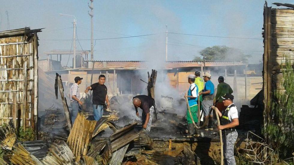 Sismo en Talara provocó el incendio de dos casas. Movimiento telúrico causó un cortocircuito que originó el fuego. (Municipio de Máncora)