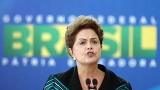 Dilma Rousseff pide realizar referendo sobre elecciones anticipadas en Brasil