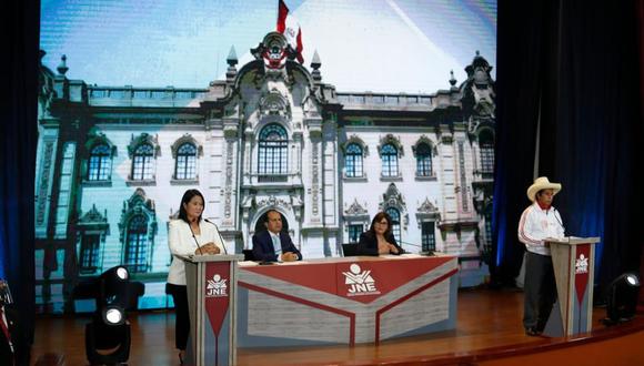 Los candidatos presidenciales participaron esta noche en debate presidencial del JNE. (Foto: Hugo Pérez / @photo.gec)