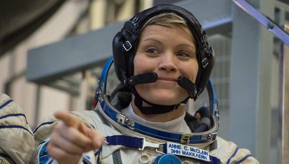 La astronauta Anne McClain, miembro de la expedición 58/59 de la Estación Espacial Internacional (EEI), es acusada de robo de identidad y acceso indebido a registros financieros privados. (Foto: AFP)