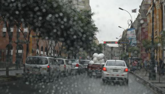 Lluvia de verano en Lima se debe a desplazamiento de nubes de la selva a la costa. (Renato Pajuelo/Andina)