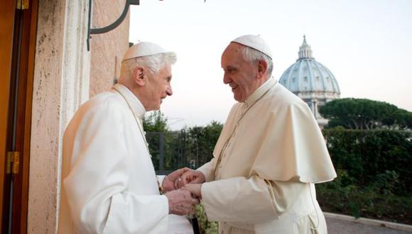 Benedicto XVI: ‘Mi tarea es sostener pontificado de Francisco con oración’. (AFP)