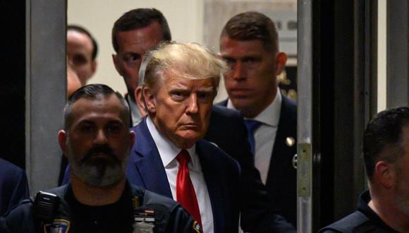 En esta foto de archivo tomada el 4 de abril de 2023, el expresidente de los Estados Unidos, Donald Trump, ingresa al juzgado penal de Manhattan en Nueva York. (Foto de Ed JONES / AFP)