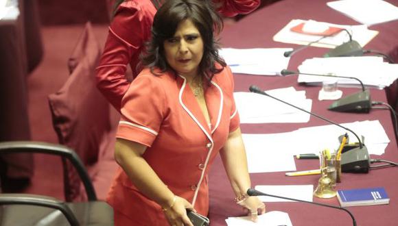 Ana Jara explicó en el Congreso el cierre de la DINI. (Perú21)