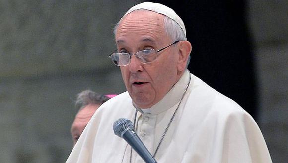 Papa Francisco defendió que un padre golpee a su hijo para corregirlo. (EFE)