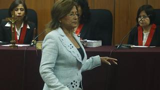 Matilde Pinchi dice que llevaba dinero a Alberto Fujimori a Palacio