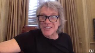 Jon Bon Jovi sorprende con una emotiva clase virtual a 20 niños de preescolar | VIDEO