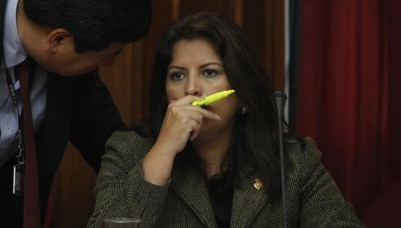 Carmen Omonte: Exesposo contrató con el Estado por S/.31 millones.  (Mario Zapata)